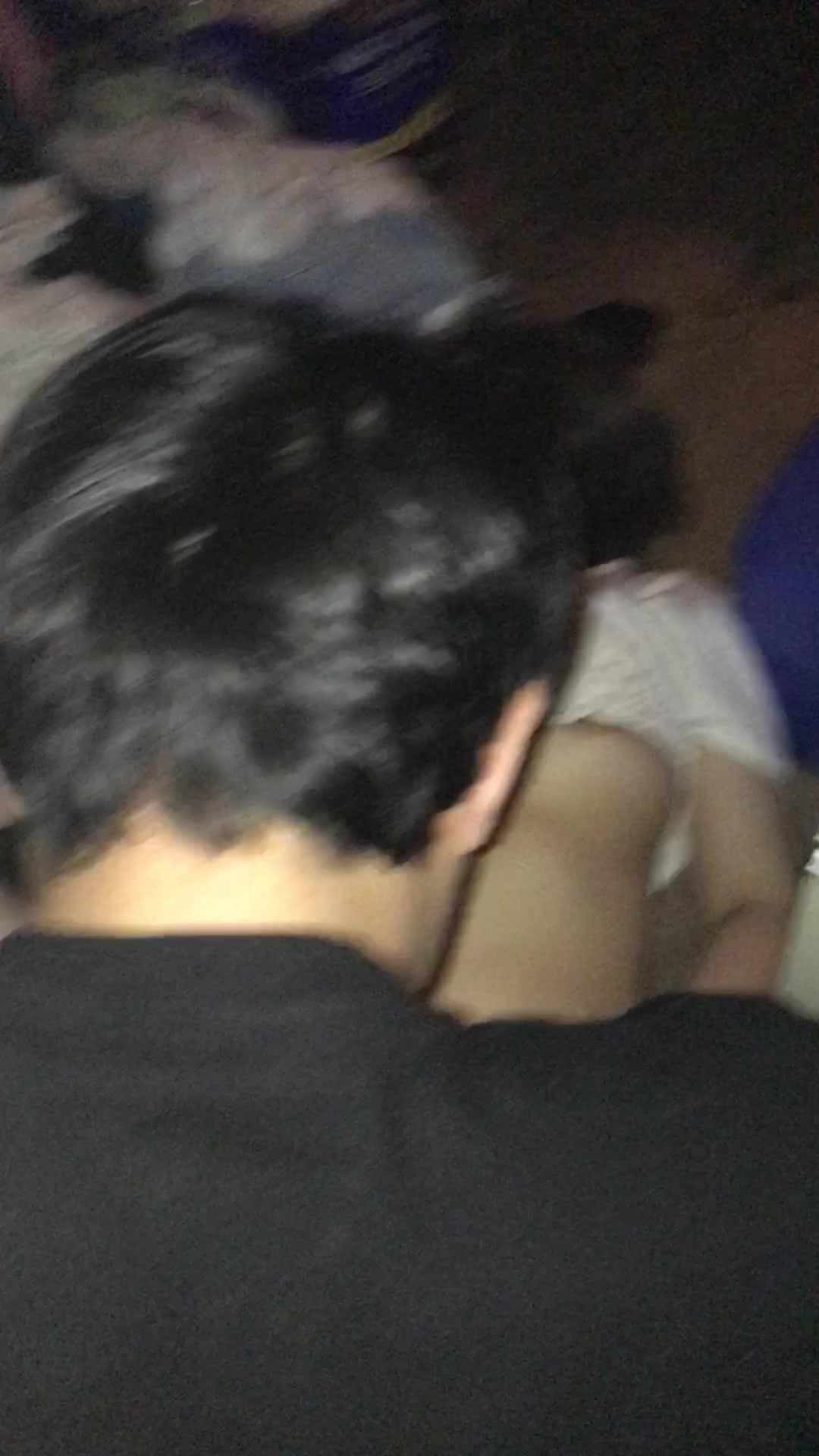 친구에게 꽐라된 내 여친 선물하기 썸네일